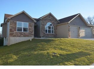 1032 Stonewick Ct, Herculaneum, MO 63048