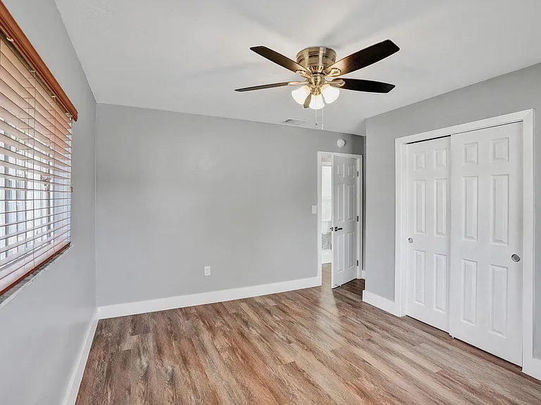 2145 NW 100th St — Photo 18