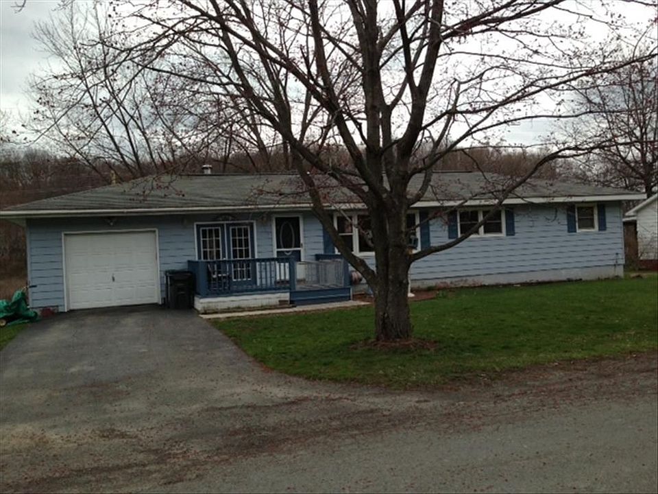 1st image of 33 Brunswick Park Dr