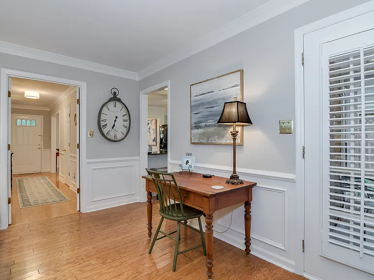 2504 Pinebluff Ct — Photo 14