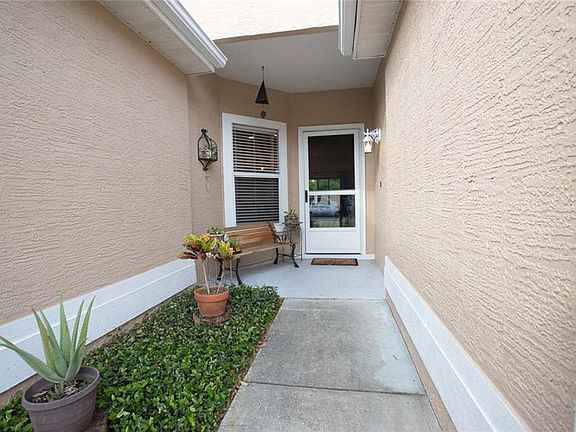 3rd image of 1915 Shannon Ln