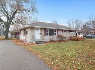 121 E 94th St, Bloomington, MN 55420