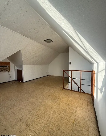 204 Columbia Ave — Photo 23