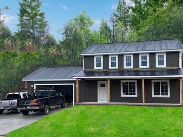 32268 Cedar Ln, Logan, OH 43138