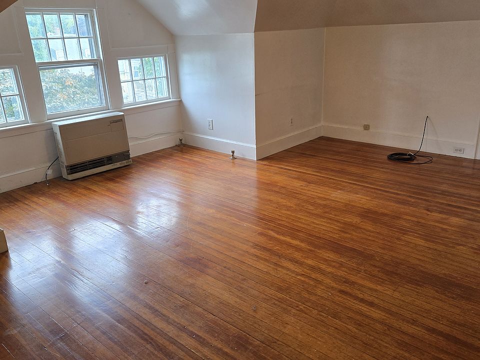 Living room, natural gas heater