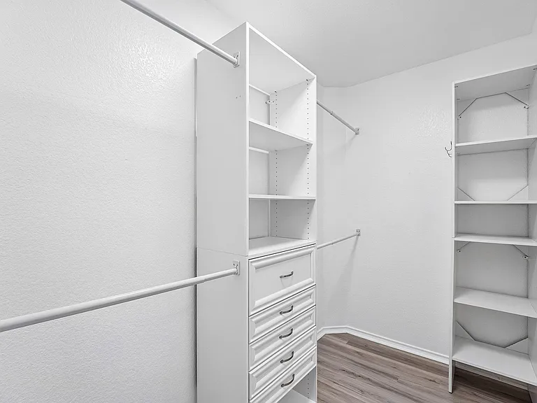 9209 Bowfield Dr — Photo 29