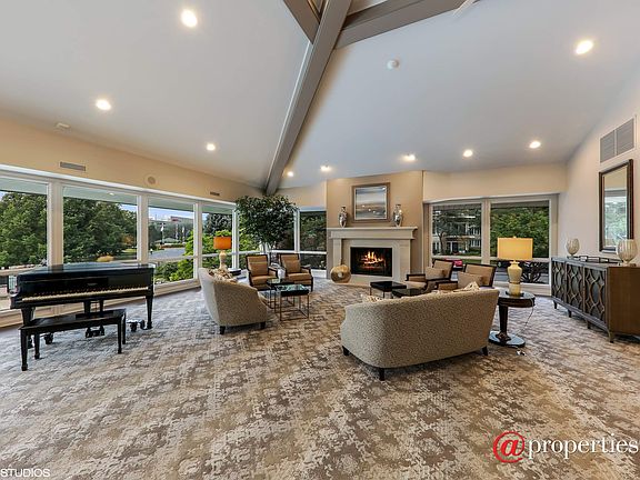4th image of 6 Oak Brook Club Dr #30