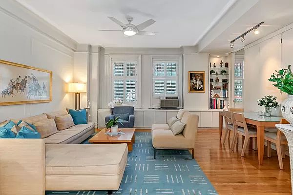1st image of 15 W 11th St APT 1E