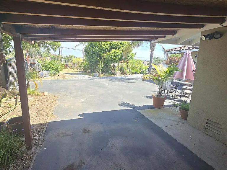 Melrose Way — Photo 14