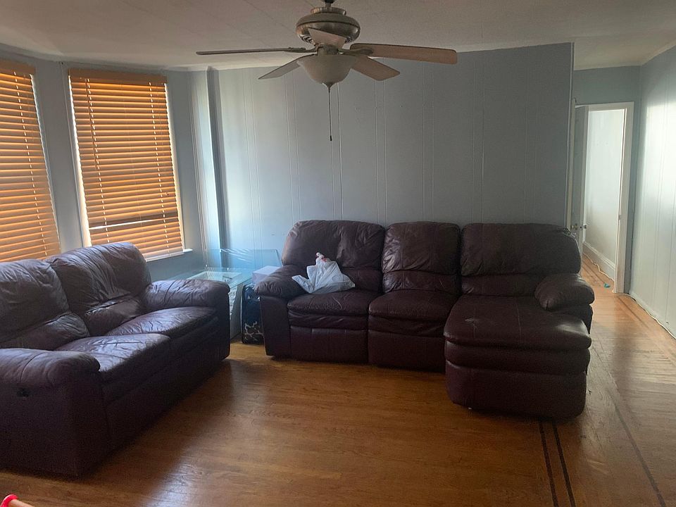 2nd image of 1900 S 9th St Floor 2