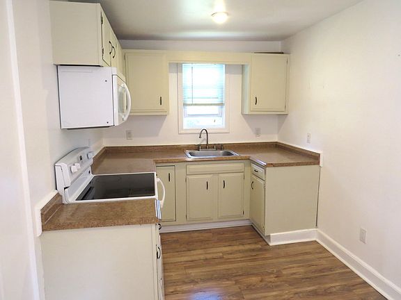 4th image of 125 Bowman Dr Unit B