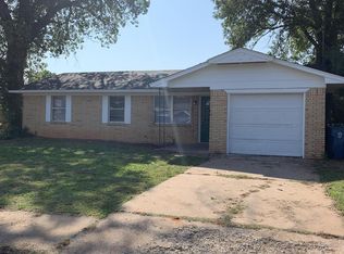 9432 NE 14th St, Midwest City, OK 73130