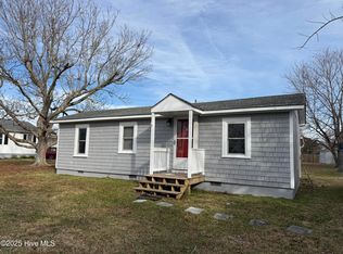 187 Piver Rd, Beaufort, NC 28516