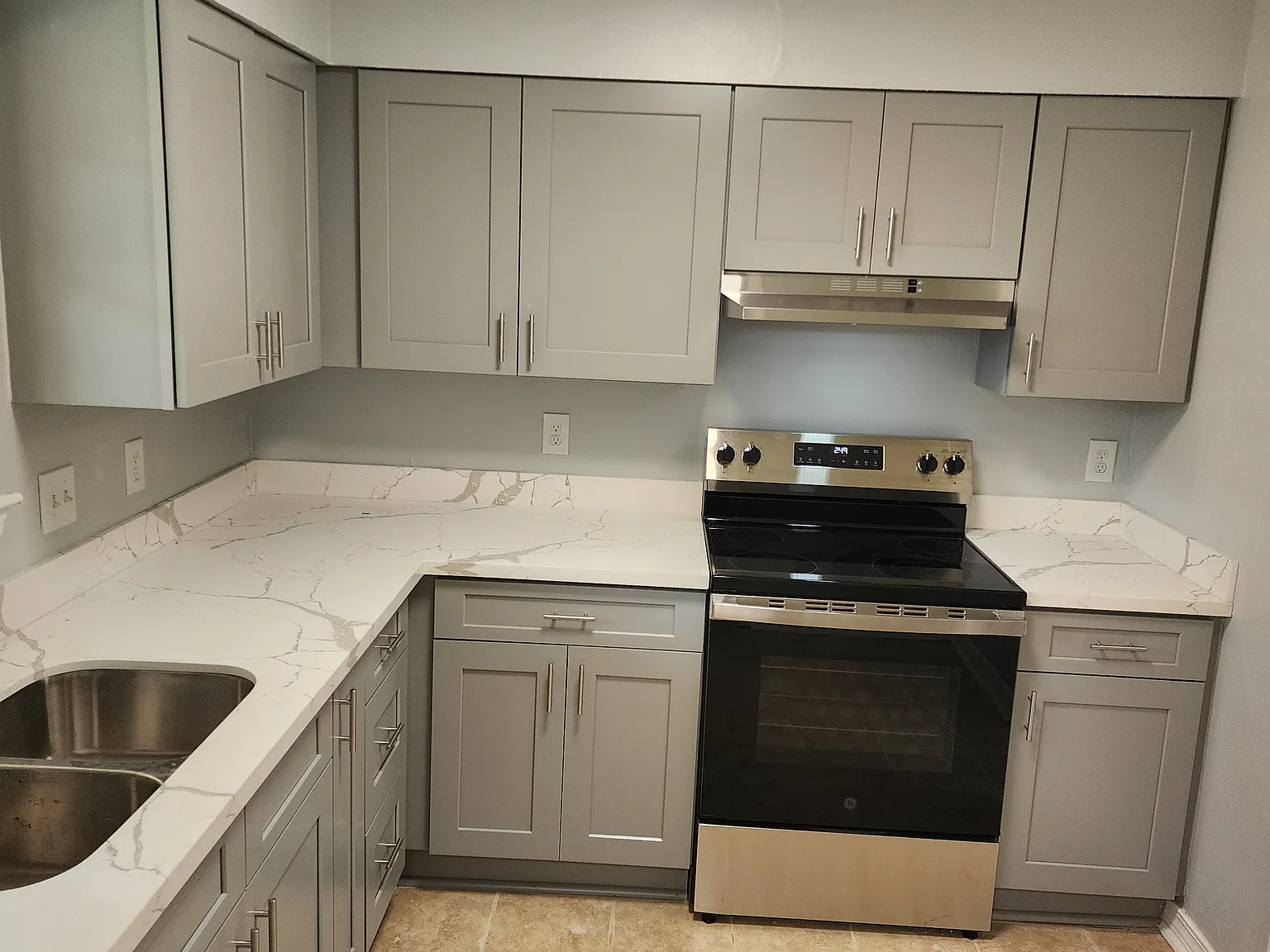 3 bed, 2.5 bath, 1700 sqft, $1,395 — Photo 2