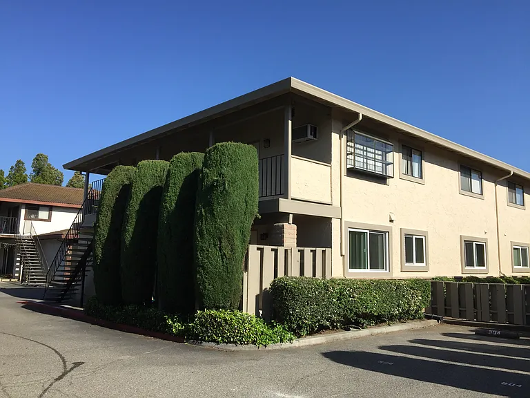 504 Hope Ter #2 — Photo 9