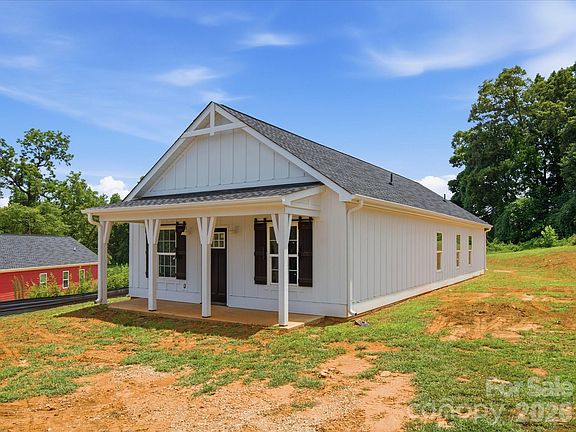 4th image of 1432 Blackbird Dr