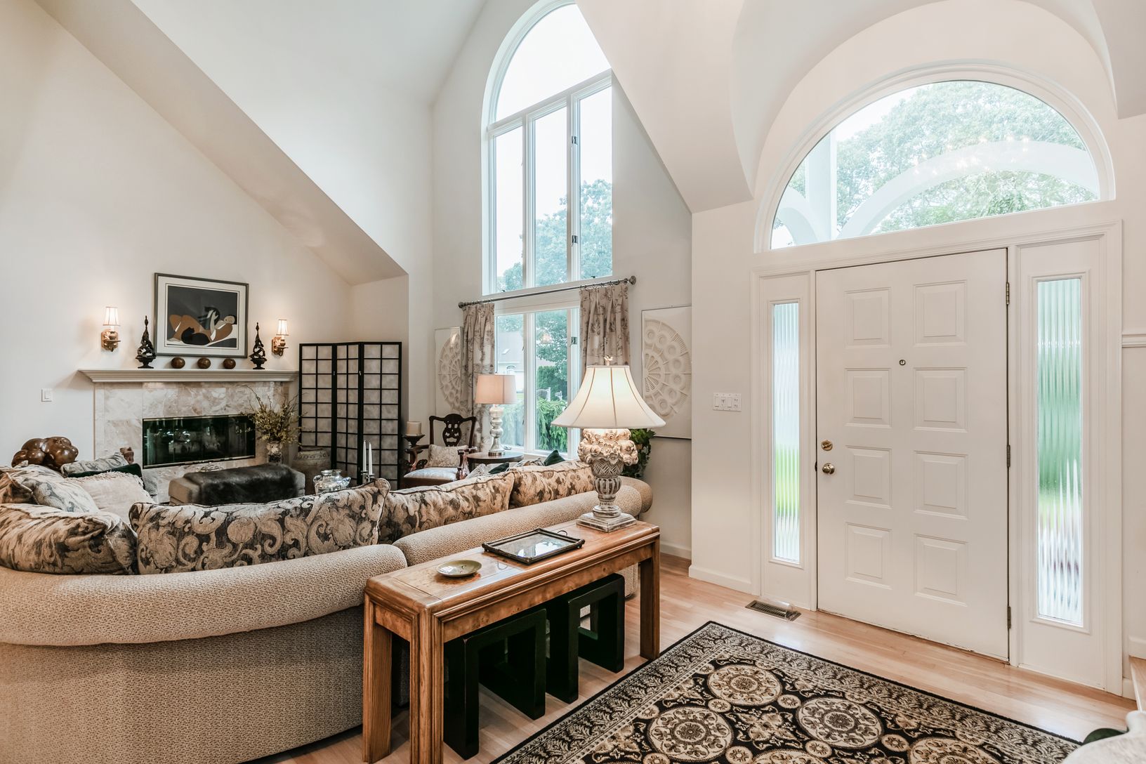  Welcoming Foyer - Covered Front Porch