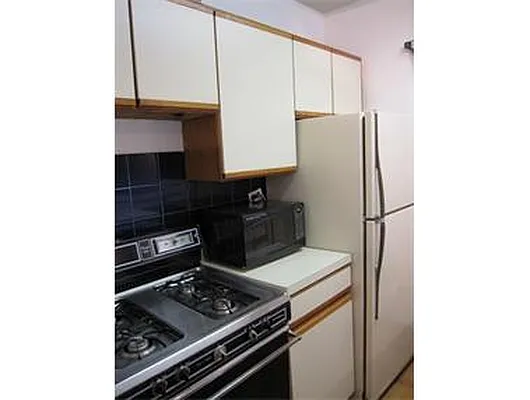 Sold by Newell and Assoc. | media 14