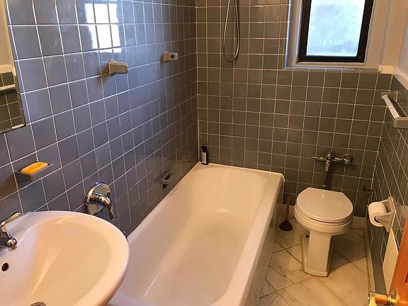 5th image of 98120 Queens Blvd APT 4C