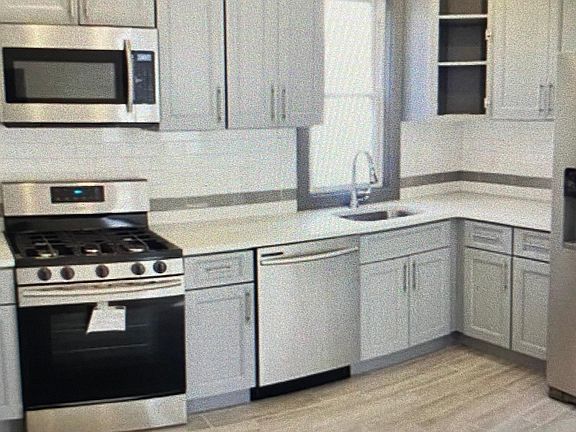 2nd image of 134 Lincoln Pl #1