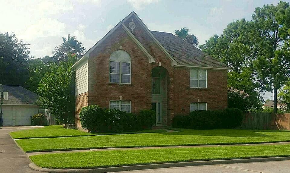 1st image of 14906 Woodhorn Dr