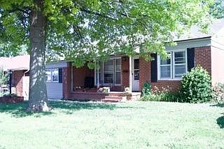 3945 NW 26th St — Photo 9