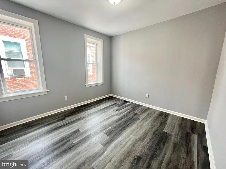 5532 Chancellor St — Photo 12