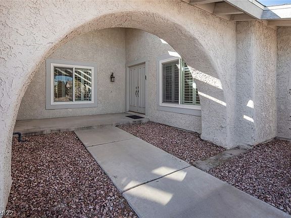 3rd image of 1512 Marita Dr
