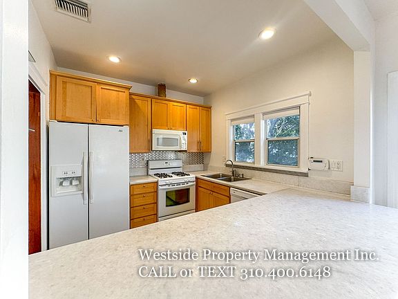 5th image of 1315-1317 1/2 N Stanley Ave #1317