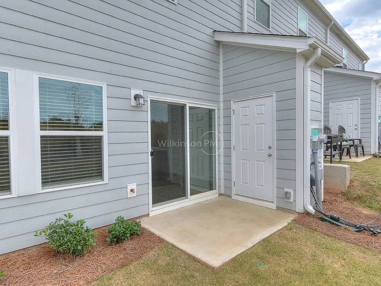 4050 County Down Ave — Photo 28