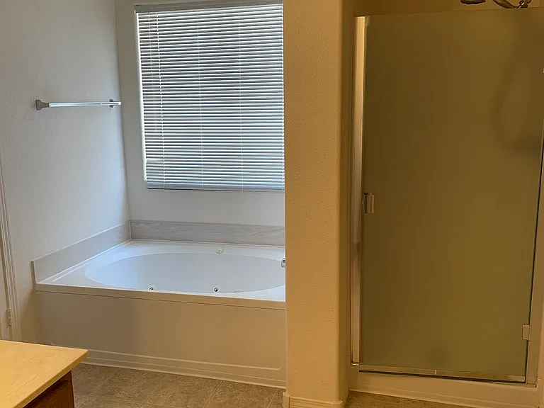 1905 San Pedro Rd NE — Photo 11