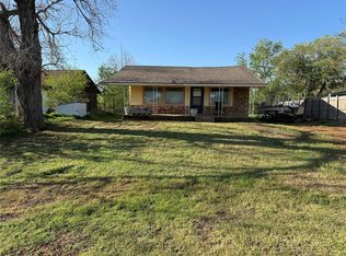 1709 Fisherman Rd, Carnegie, OK 73015
