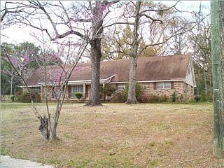 3rd image of 4154 Lake Cir N