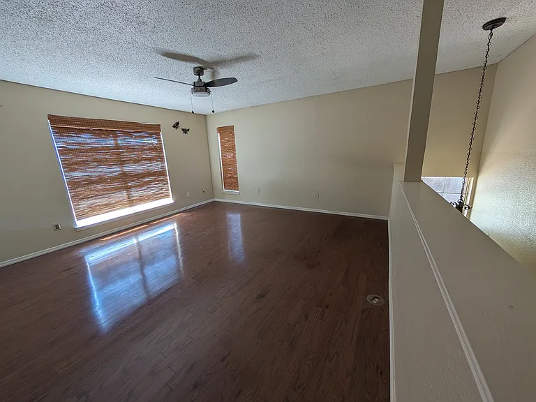 8528 Pedernales Trl — Photo 24