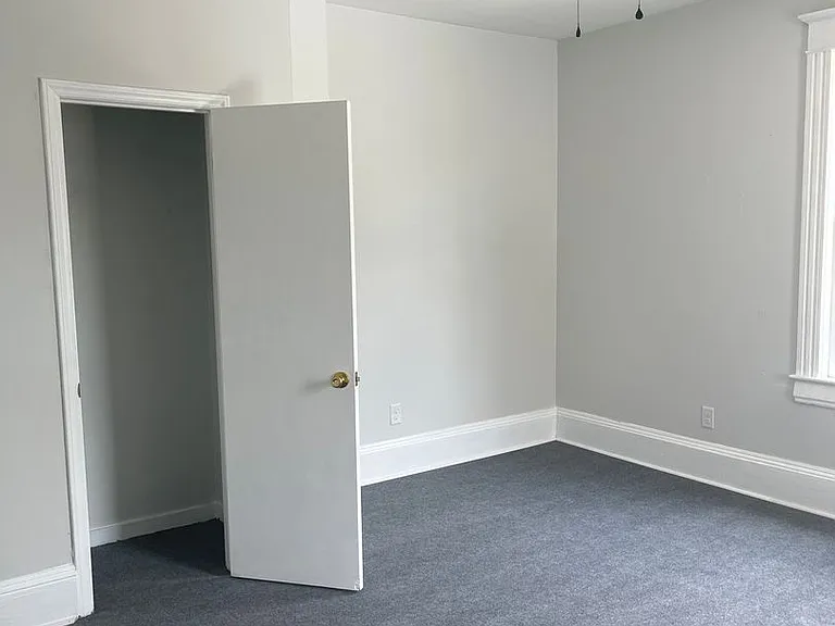 1415 Chapman Ave SW — Photo 6