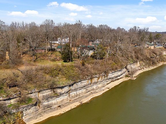 4th image of 1201 Fernbank Dr