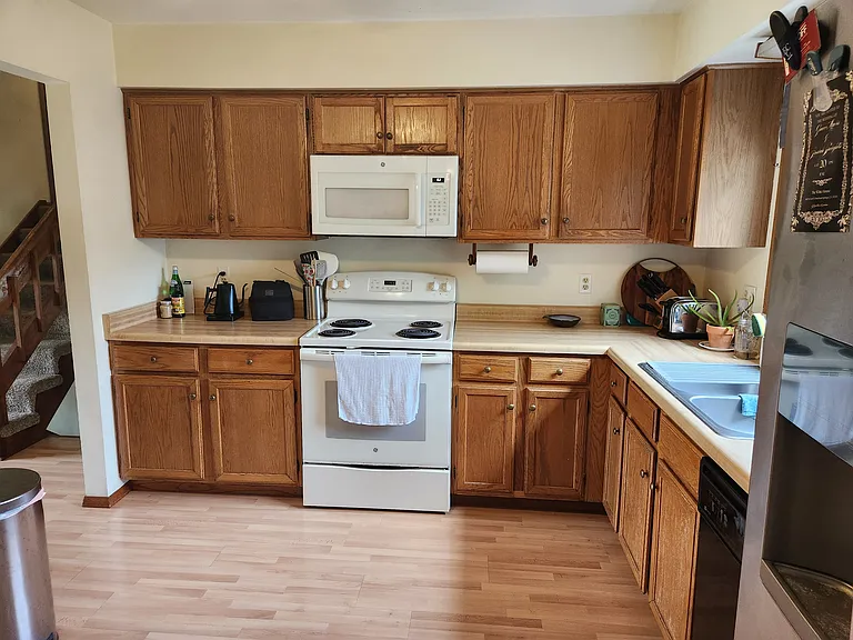 827 Boxwood Dr — Photo 7