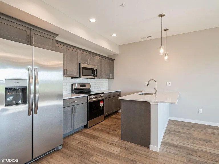 2773 Rookwood Ln — Photo 1