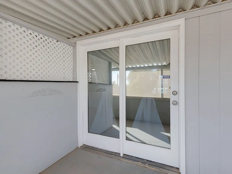 755 W Dewey Ave — Photo 20