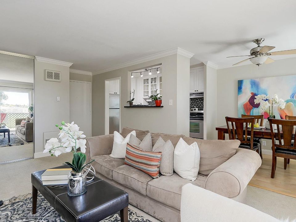 1st image of 801 N Humboldt St APT 315
