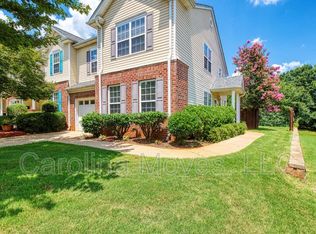 800 Chartwell Dr, Greer, SC 29650