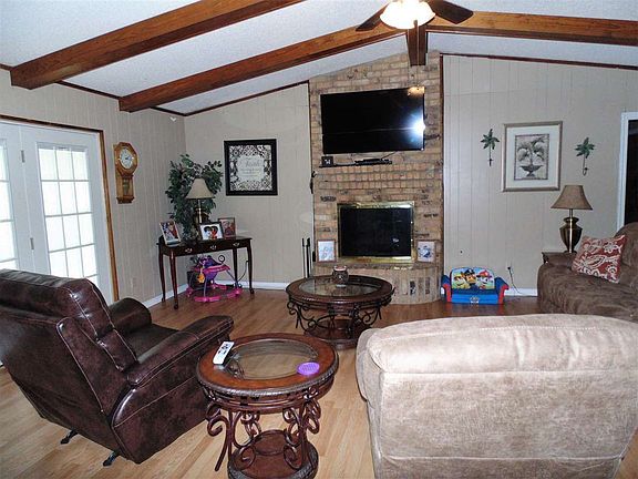 4th image of 707 Elaine Dr