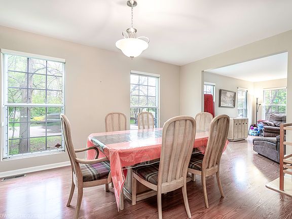 4th image of 106 Wildflower Way