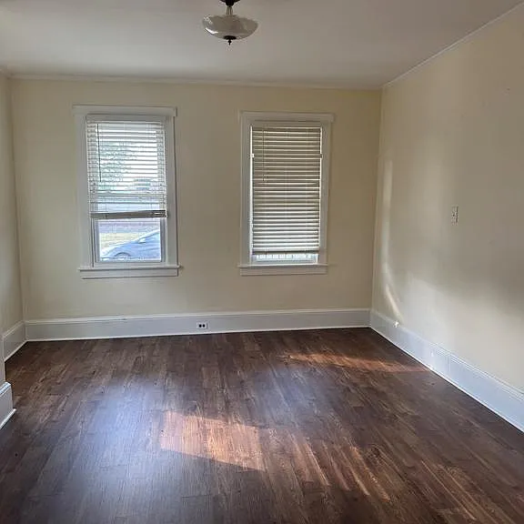 446 W Broad St — Photo 17