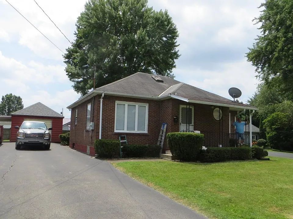 305 W Northview Ave