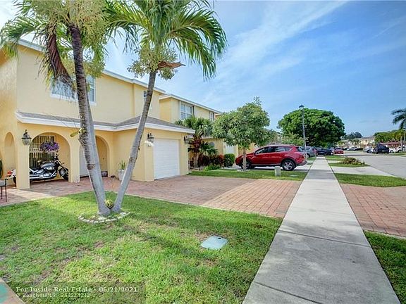 3rd image of 4053 Eastridge Cir