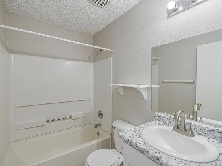 2912 Capital Park Dr — Photo 11