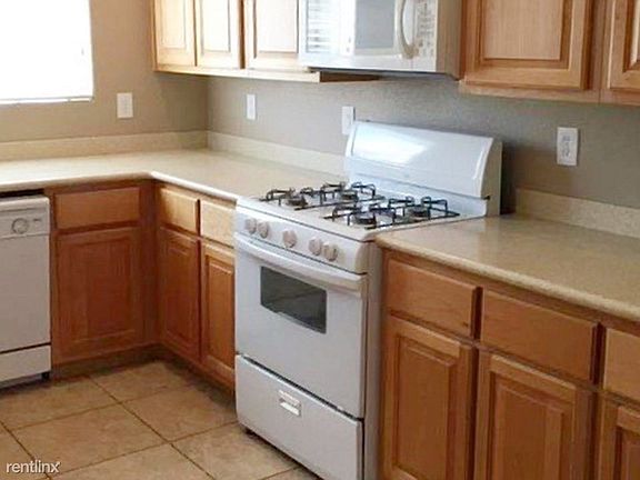70610210_8380 Winterchase Pl_Las Vegas_NV_2016 3