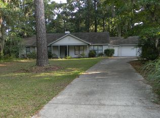 6 Rivers Bend Ct, Savannah, GA 31406