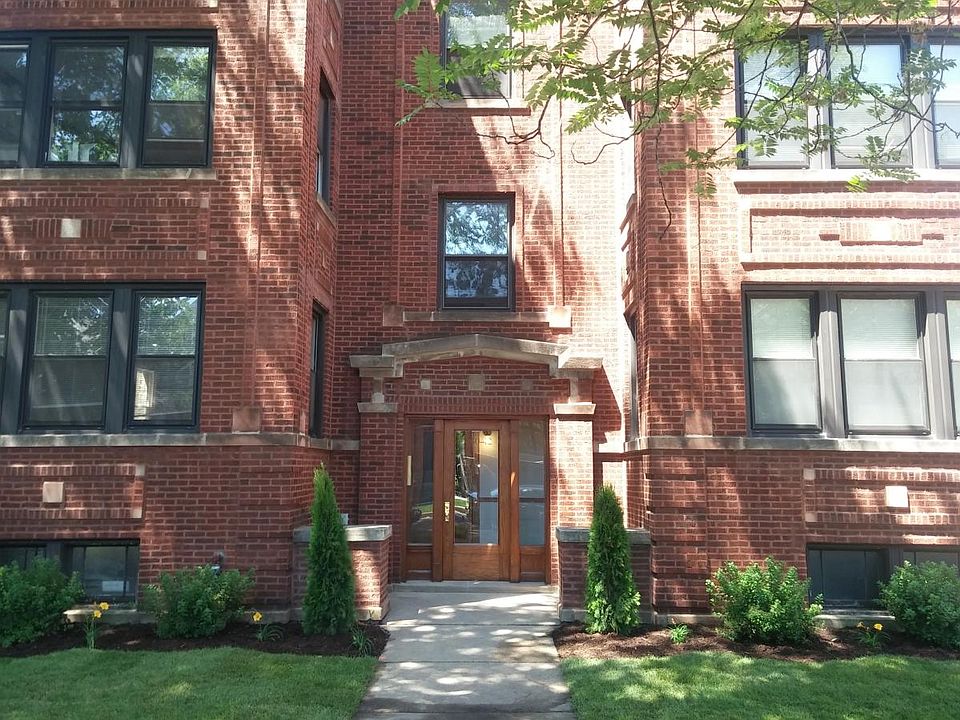 1st image of 3340 N Oakley Ave #1S